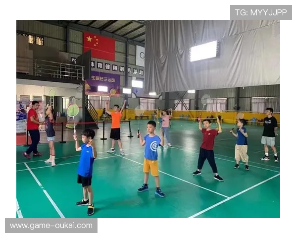 鸿博体育用户评价与口碑分析：真实用户体验助你理性选择体育平台